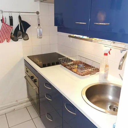 St Jean De Luz , Centre Ville, Appt Pour Trois Personnes *