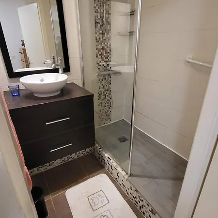 St Jean De Luz , Centre Ville, Appt Pour Trois Personnes * Saint-Jean-de-Luz
